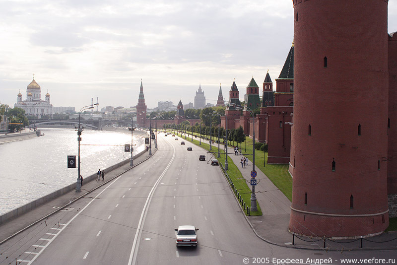 Восемь башен Кремля на одном снимке