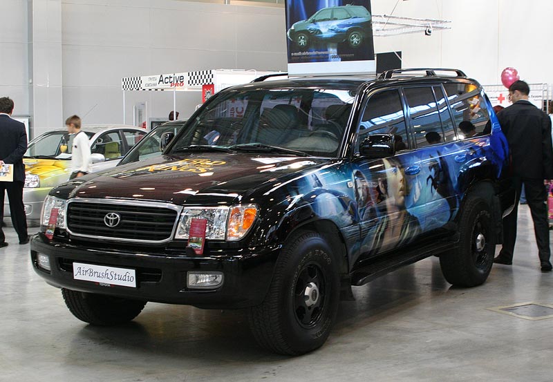   Toyota Land Cruiser -  