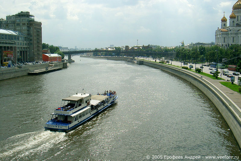 Москва-река, Храм Христа Спасителя, теплоход